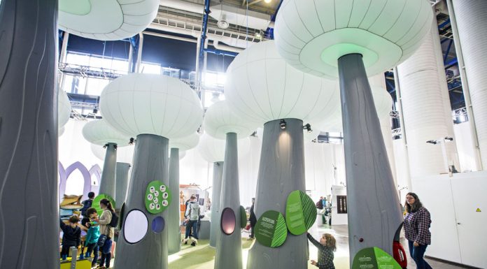 Els contes clàssics cobren vida en una exposició de València cuentos