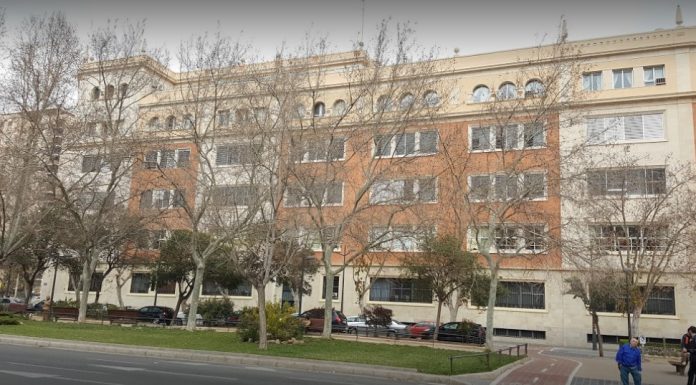 Muere una alumna del Colegio El Pilar tras caer por el hueco de la escalera Pilar