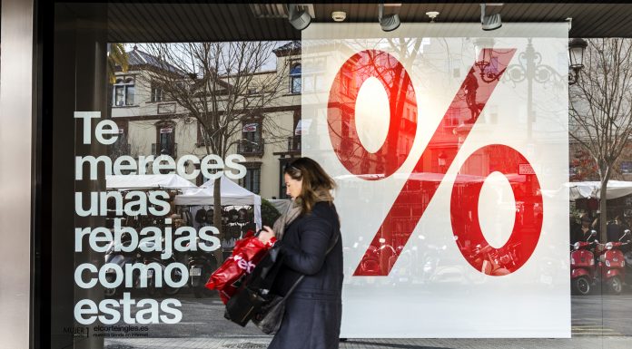 Els cinc requisits que has de complir per a treballar en rebaixes rebajas