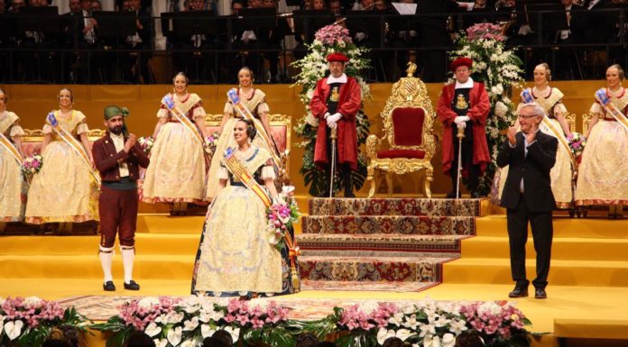 Marina Civera Moreno vive una noche Azul Atlantis