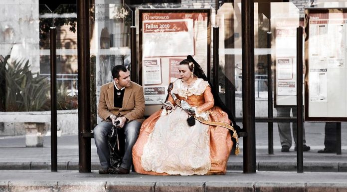 Los autobuses de Valencia circularán las 24 horas del día durante la semana fallera 30 líneas de la EMT cambiarán su recorrido a partir del 1 de marzo