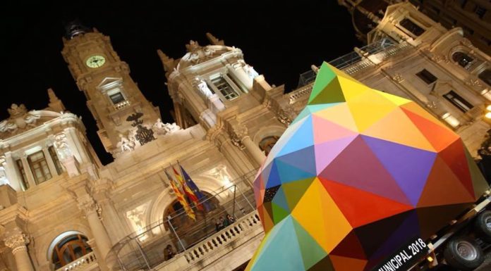 Valencia celebra hoy la Cabalgata del Ninot actos falleros