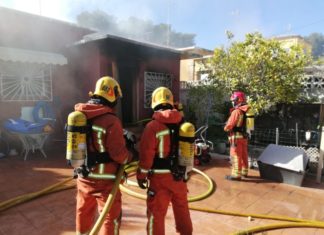 Un incendio en la Canyada