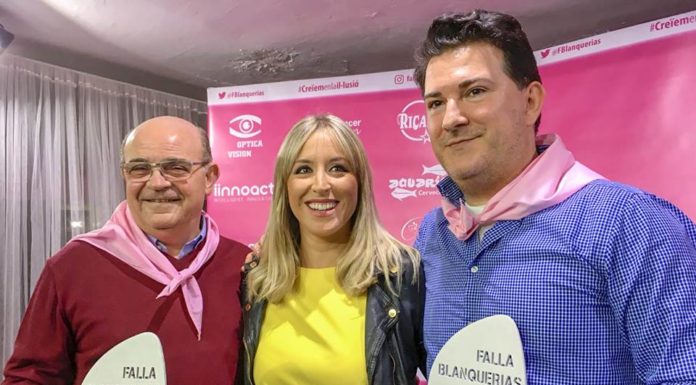 La comisión de Blanquerías entregó sus «Ous» a Nico Garcés y Pepe Boix