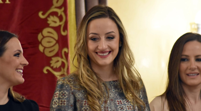 Rocío Gil Uncio de Fallera Mayor de Valencia a política