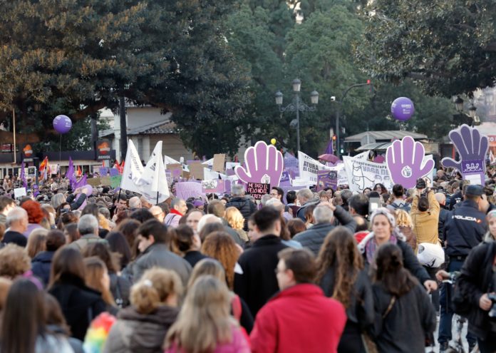 8M | El movimiento feminista tomará las calles de Valencia: horario y recorrido de la manifestación