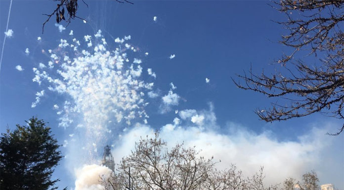 Tradición y potencia en la mascletà de Pirotecnia Mediterráneo pirotecnia