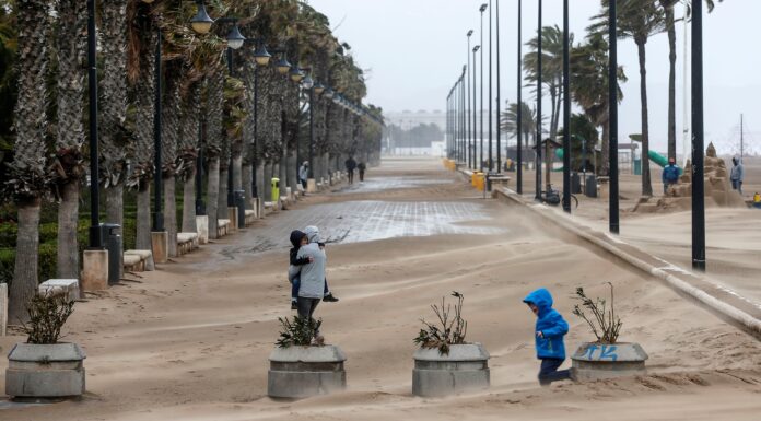 Doble alerta en Valencia por lluvias intensas y fuerte temporal marítimo temporal alerta