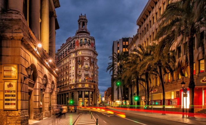 Valencia se convierte en la sede del banco más grande de España