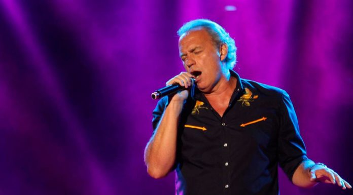 Bertín Osborne arriba a València per a enamorar a les mares bertin