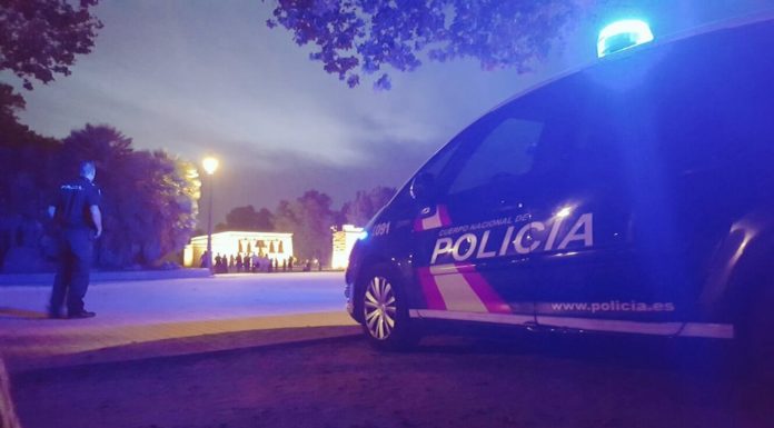 Detingut per atracar un supermercat de Benimàmet i una gasolinera de Burjassot en una hora futbolistas