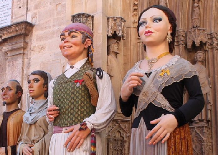 gigantes y cabezudos