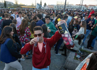 Valencia multará por el ruido en la calle aunque no se consuma alcohol