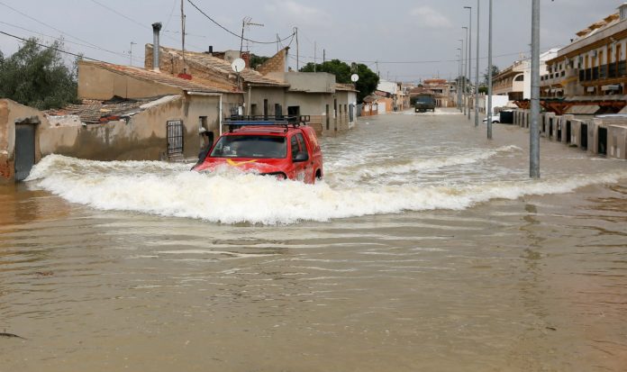 Una DANA amenaza Valencia con fuertes precipitaciones y granizo