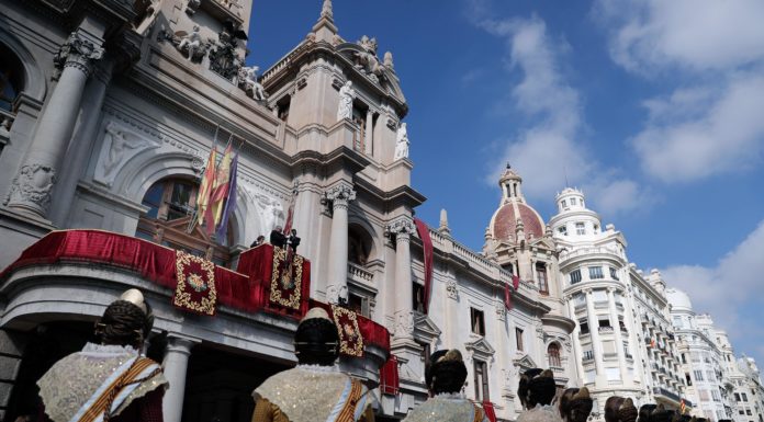 Los valencianos celebran el Día de la Comunitat con una jornada repleta de actos La procesión cívica del 9 d'Octubre cambia su recorrido