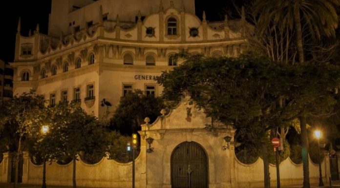 La València paranormal: els tenebrosos fantasmes que habiten la ciutat La leyenda de la Dama Rosa: el fantasma que habita La Cigüeña de Valencia