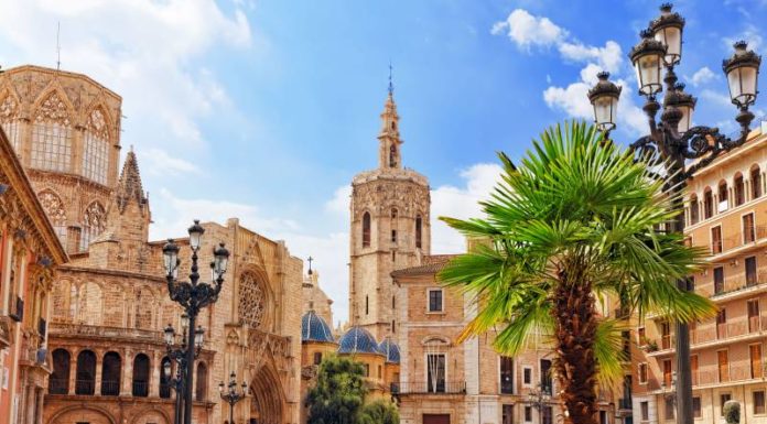 El Micalet, la torre gòtica que vigila la ciutat de València Miguelete - Miquelet