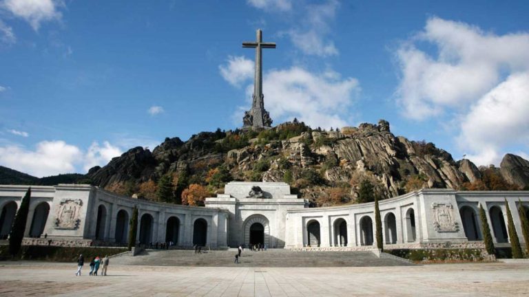 Encuesta exhumación Franco del Valle de los Caídos