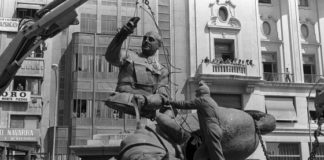 Retirada estatua de Franco en Valenciaa