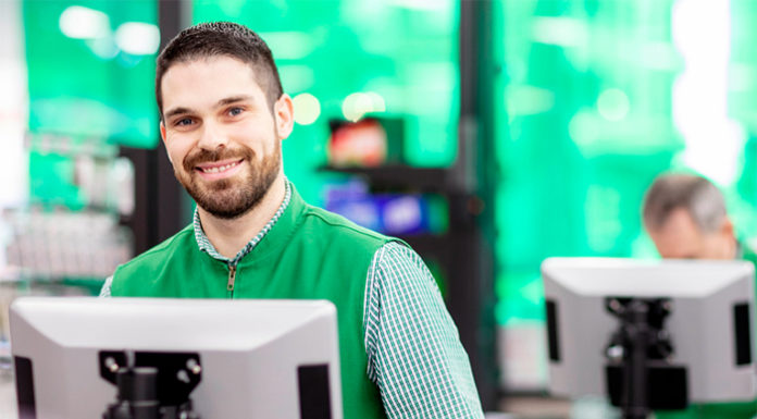 Mercadona busca a 200 trabajadores y algunos cobrarán casi 70.000 euros al año Mercadona, jornada de cuatro días