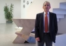 El director de CACSA, Enrique Vidal, durante su visita a 7 Televalencia.