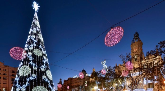 Los comerciantes estudian incorporar animaciones navideñas en el Ensanche Navidad