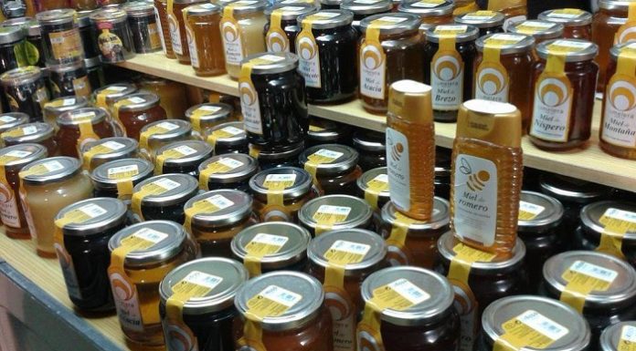 Endolceix-te aquest cap de setmana a Montroi i tasta fins 50 varietats de mel