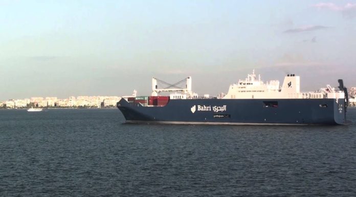 Un vaixell amb armes salpa de Sagunt davant una onada de protestes Bhari-Abha