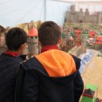 Diversos niños visitan la última muestra de Playmobil en Torrent.