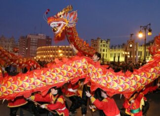 cabalgata del año nuevo chino en Valencia