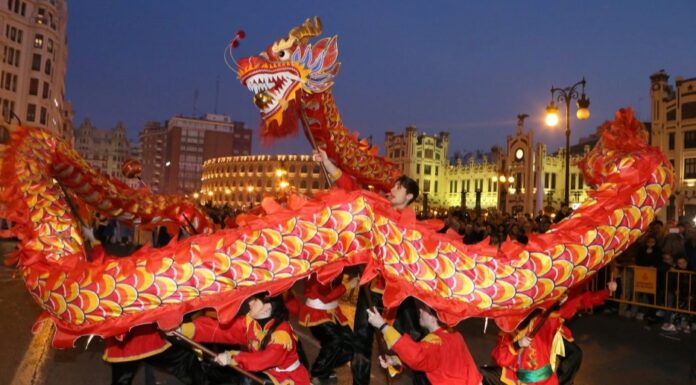 Cabalgata, conciertos y tradición milenaria: así será el Año Nuevo Chino en Valencia cabalgata del año nuevo chino en Valencia