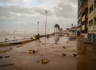 la borrasca gloria destroza la costa mediterránea e inunda los paseos marítimos de Valencia, Jávea, Denia, Calpe y Moncófar