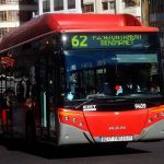 Imagen de uno de los autobuses con u trayectos hasta la Plaza del Ayuntamiento