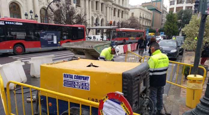 La nova Plaza de l’Ajuntament comença a prendre forma La nueva Plaza del Ayuntamiento comienza a tomar forma
