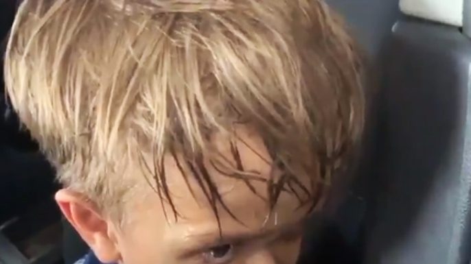 Varios famosos apoyan al niño que llora sin consuelo por sufrir bullying niño bullying