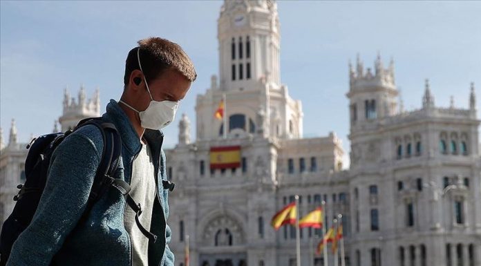 Lombardía multa con 400 euros por no llevar mascarillas por la calle España podría regresar a una Fase 1 más flexible para frenar el avance de la pandemia