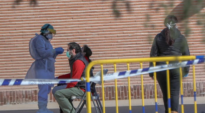 L’OMS alerta que l’aïllament no serà suficient per a vèncer al coronavirus La OMS alerta: el aislamiento no será suficiente para vencer al coronavirus