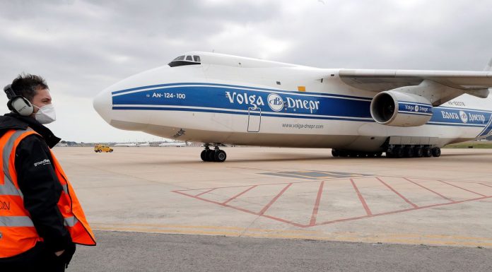 València a l’espera d’un quint avió amb material sanitari Valencia a la espera de un quinto avión con material sanitario