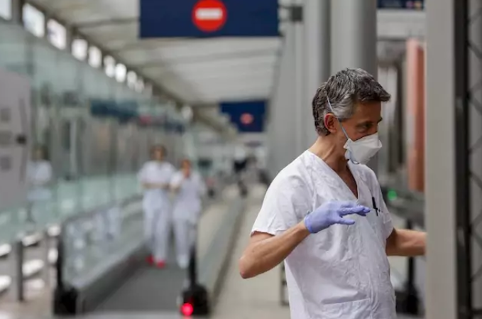 Sanitat anuncia la cifra más baja de nuevos contagios desde el 17 de marzo