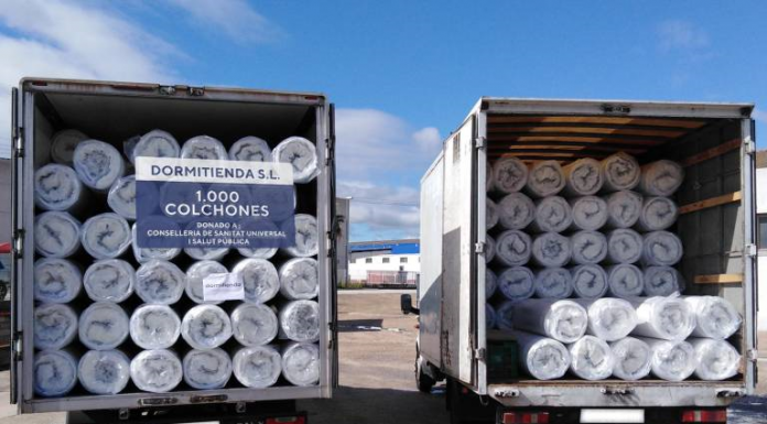 Dormitienda dona un millar de colchones y mamparas a Sanitat Dormitienda