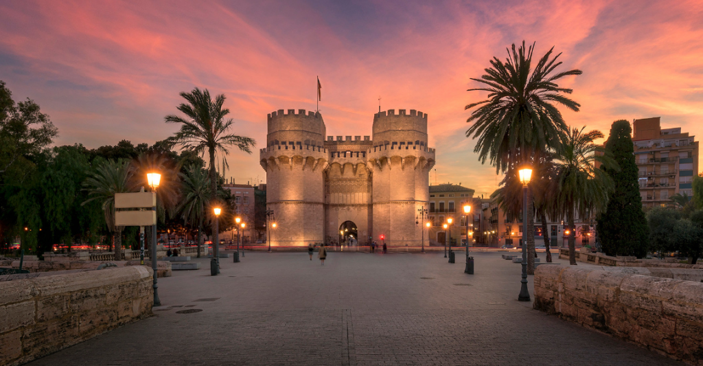 Las Torres de Serranos y sus curiosidades más desconocidas | 7TeleValencia