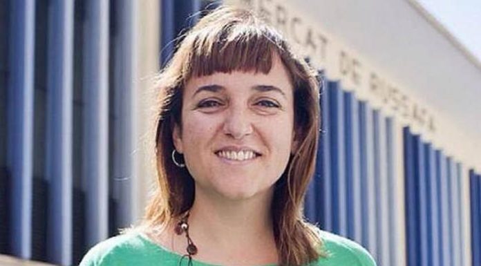 El complejo deportivo de la Petxina ya acoge a personas sin hogar