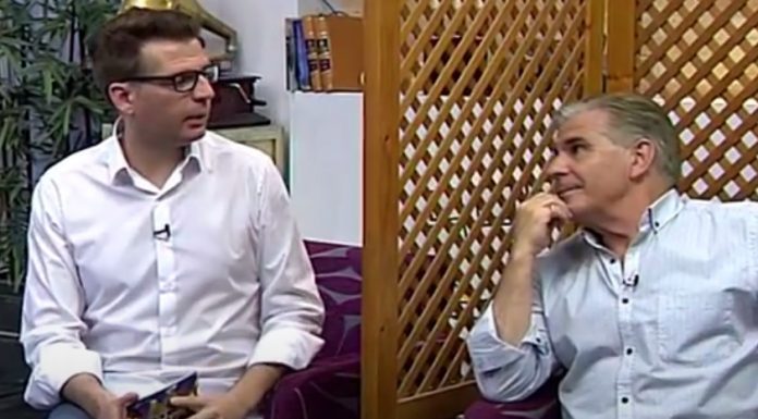 El día que Improvisaron, Imitaron y nos hicieron reír Pedro Ruiz y Quique Peña en V7 Show. ¡Revívelo!