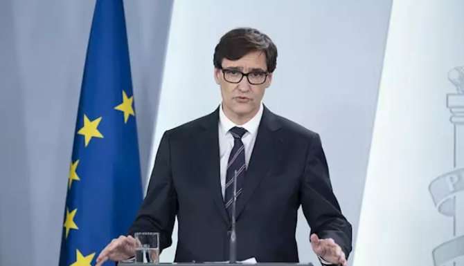 Sanitat estudia dos opcions que permetrien eixir al carrer durant la quarentena Sanidad estudia dos opciones que permitirían salir a la calle durante la cuarentena