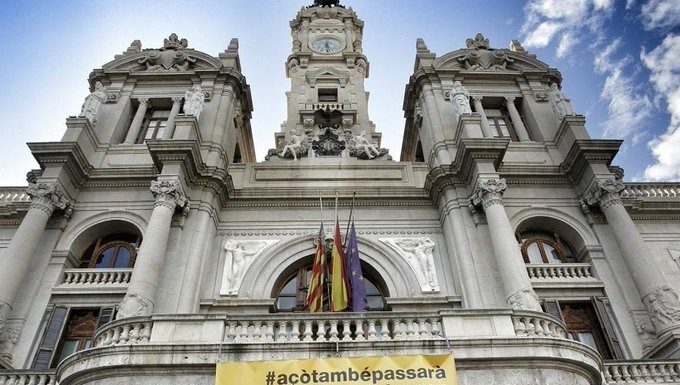 El alcalde y todo su equipo de gobierno se recortan un 10% su salario el alcalde