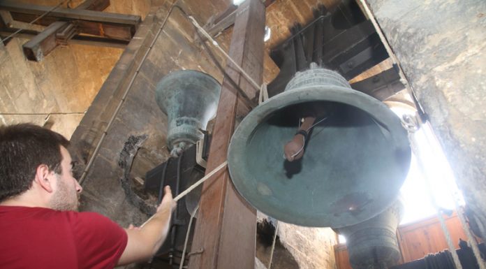 Suenan las campanas por toda la Comunitat como señal de esperanza Foto: J. Peiro