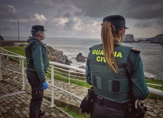 La Guardia Civil detiene a dos por personas por robo con la técnica mata león