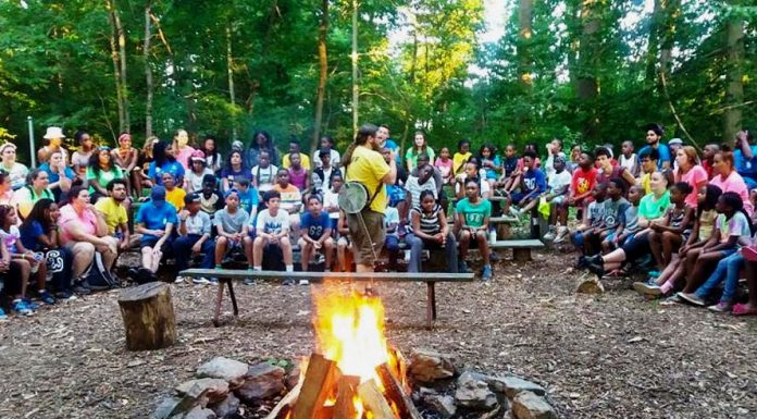 Els campaments d’estiu tornen a València però amb noves normes Los campamentos de verano regresan a Valencia pero con nuevas normas
