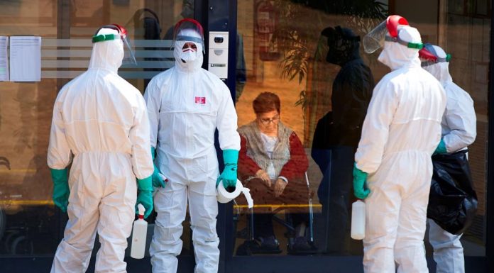 El coronavirus deixa quasi un miler de contagis i noves víctimes mortals en residències de majors Récord histórico de contagios con casi 10.000 casos en la Comunitat Valenciana