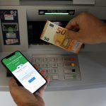 El BBVA permite sacar dinero sin contacto para evitar contagios